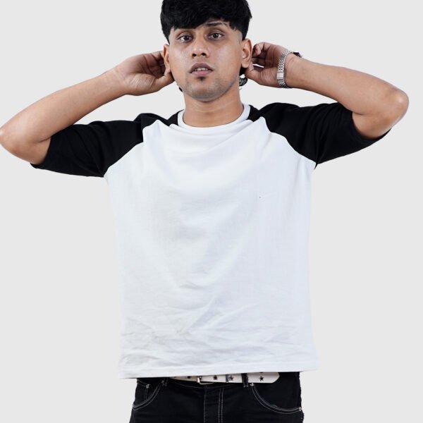 Half sleeve raglan t-shirt black and white