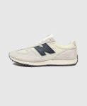 New Balance 471 Trainers