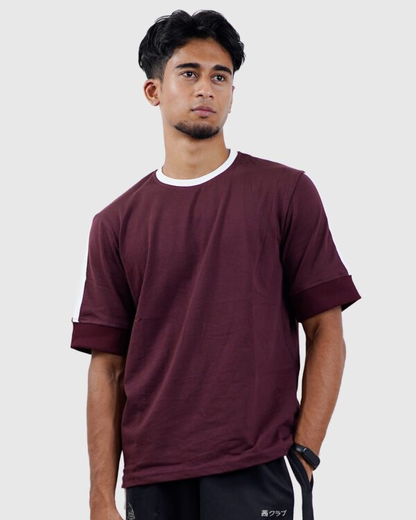 Long sleeve maroon t-shirt